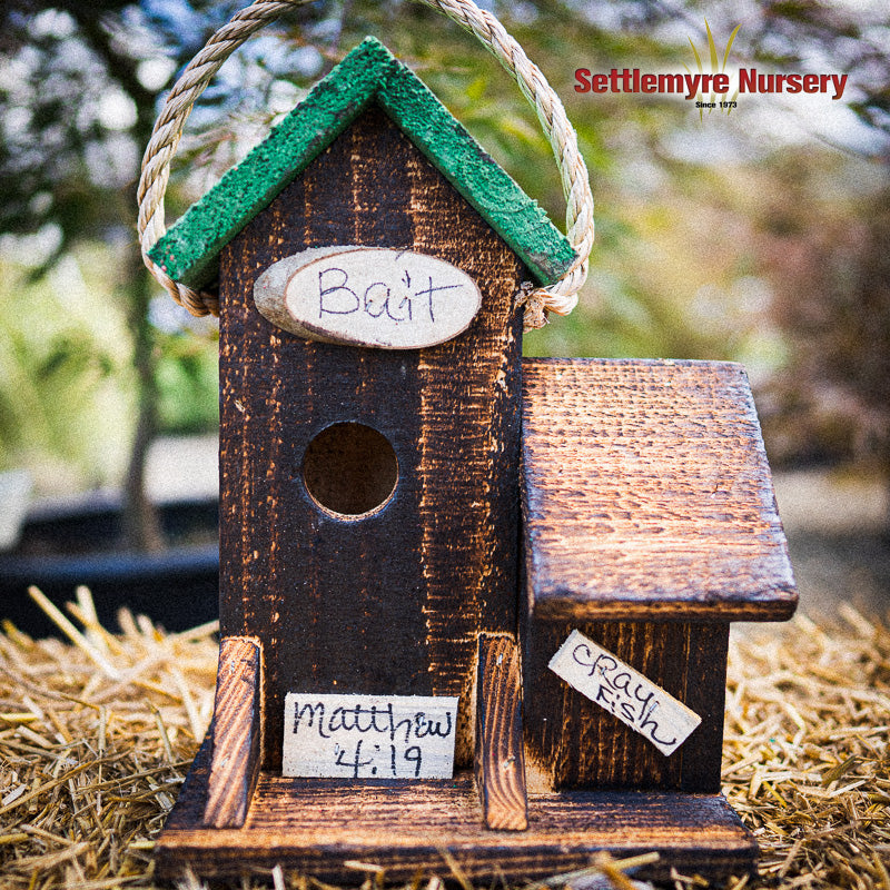 Wooden Birdhouse Bait