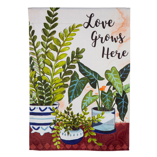 Garden Flag Valentines Love Grows Here